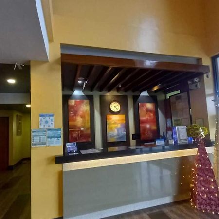 Oyo 1037 Lendes Tourist Inn Main Naga  Ngoại thất bức ảnh